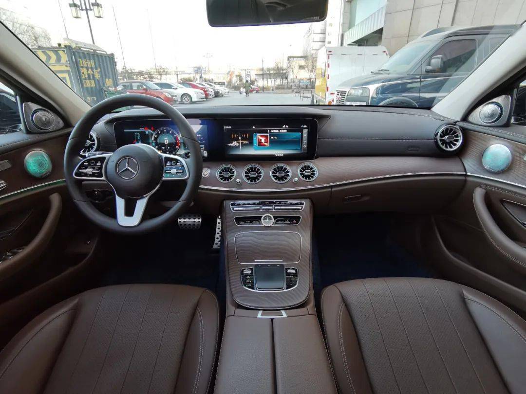 【精品上架】2020款 奔驰e级 e 300 l 时尚型