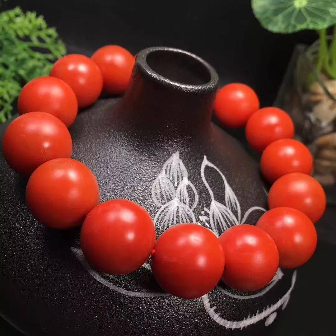 为何南红柿子红能集三千宠爱于一身 颜色