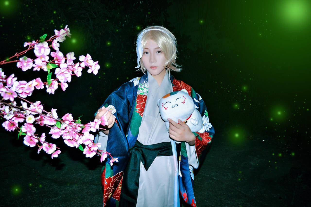 出镜 铭彻 摄影@fieldbulrush 后期