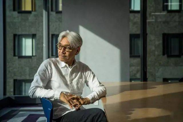 伤心歌曲排行_FM.听见好音乐2021前十名歌曲排行榜