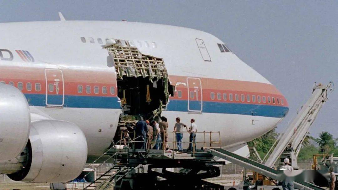 美国联合航空811号班机图片