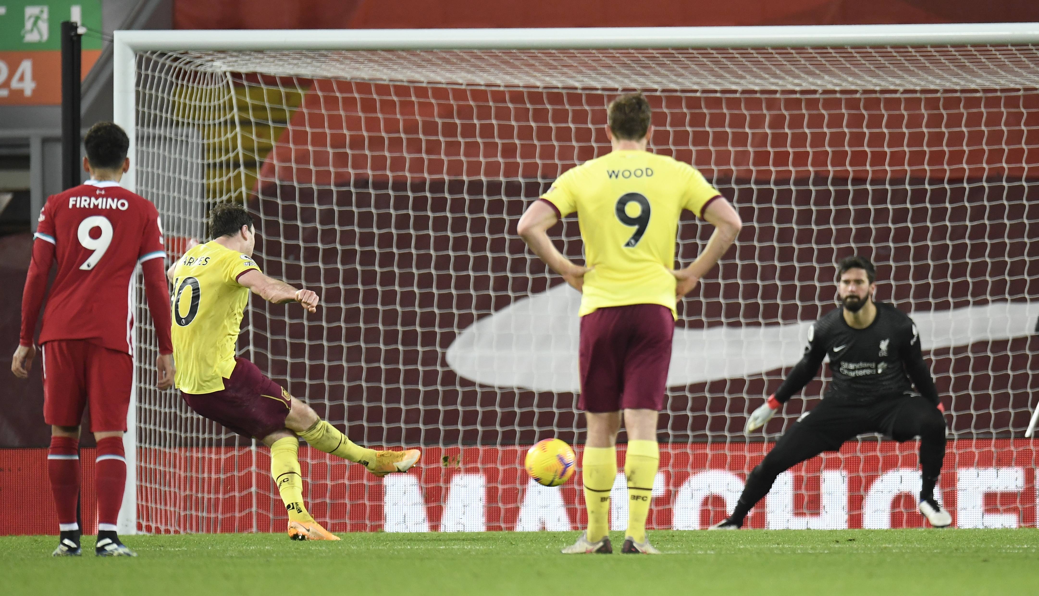 英超——利物浦不敌伯恩利_阿利松