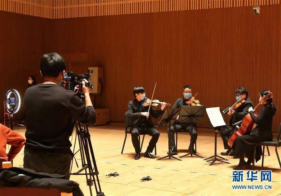 神马乐团爱河简谱数字_神马乐团 爱河 吉他谱 吉他弹唱演示 小东(3)