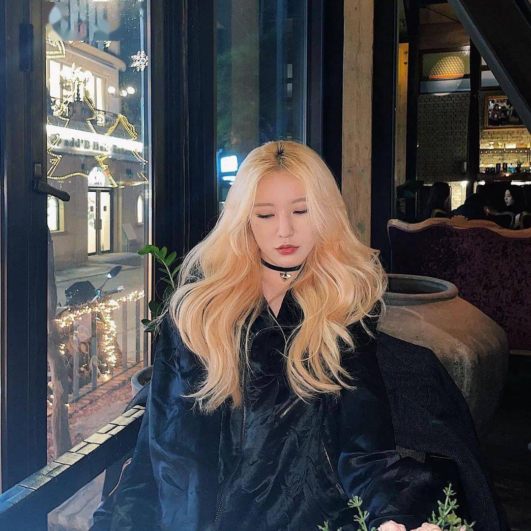 最新李汉娜ins更新照片 67676767