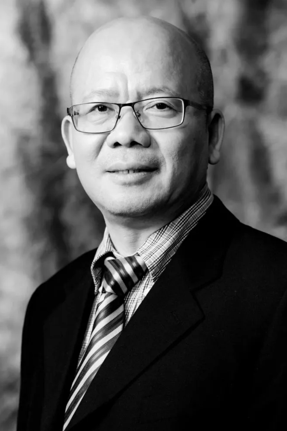 56岁著名财政学者、人民大学杰出学者特聘教授王小龙逝世