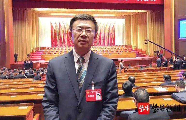 24即将赴宁的前夕,1月24日下午,省人大代表,江苏省东台中学校长,党委