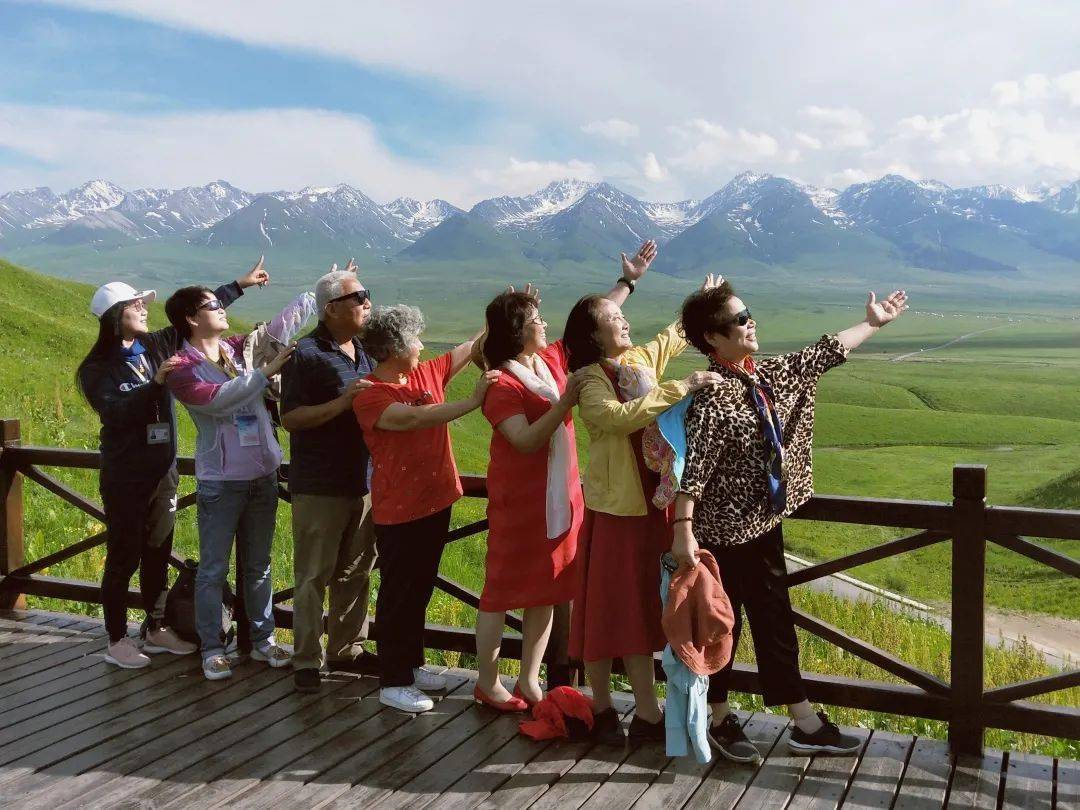 【人物访谈】卡迈特:让老人安心出游 不被时代抛弃_旅游