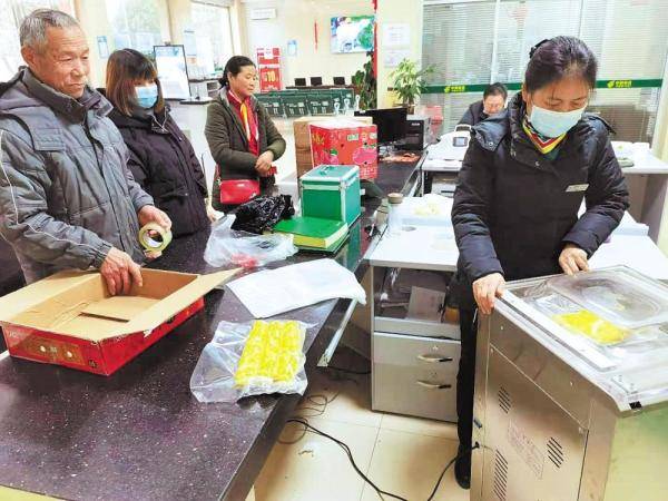 把年味寄回家 湖北邮政快递包裹同比增长74.5%
