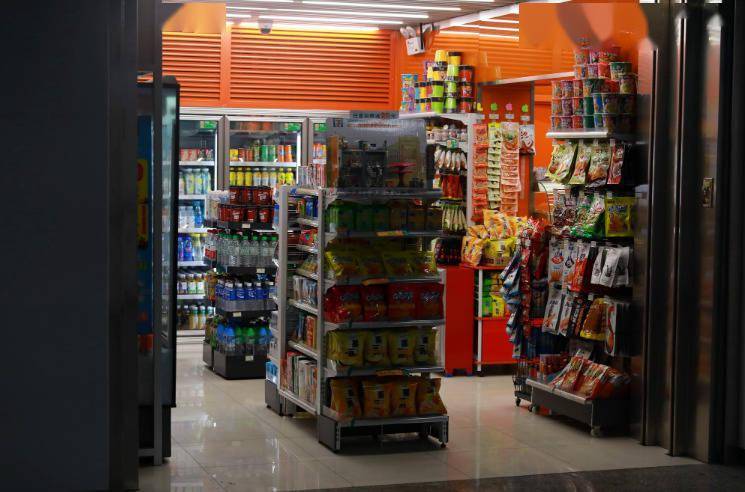 便利蜂联合快手跨界下沉再下沉