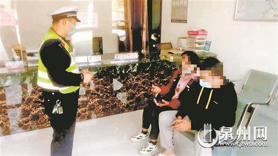 夫妻吵架把女儿扔高速路（图）