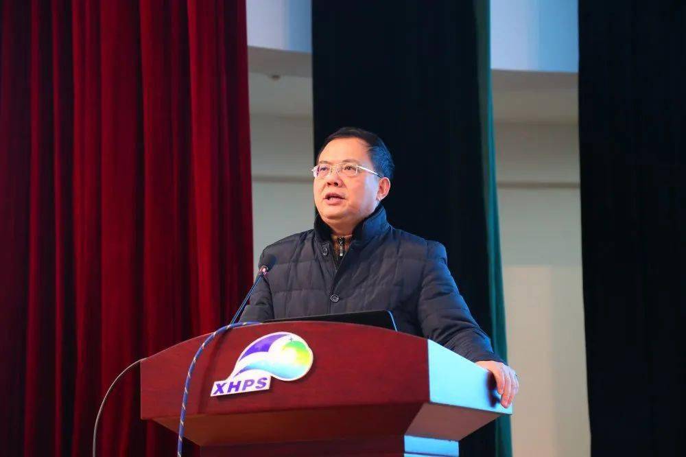 扛起责任担当加强疫情防控苏州工业园区星海小学召开疫情防控专题教育