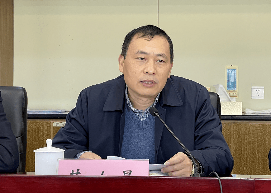 市政府副市长杨秀清召集并主持,4位专班副组长市政府副秘书长曹永跃