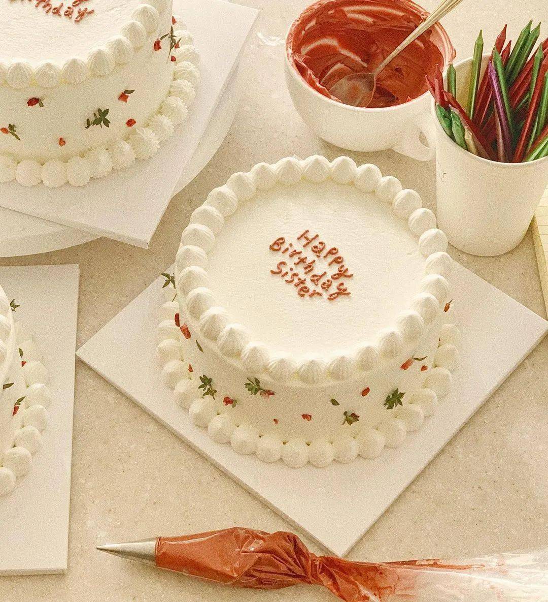 刺绣奶油蛋糕 爆红韩国,这个装饰简单又耐看!我先学了!