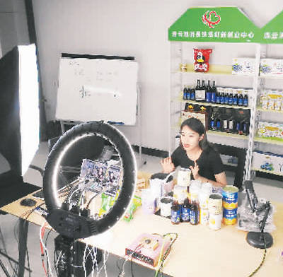 互联网整体筹款金额和参与度大幅攀升 为公益增添力量(图2) 互联网整体筹款金额和参与度大幅攀升 为公益增添力量(图2)