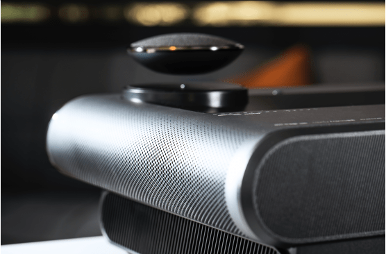 就地过年迎新春在家看坚果u2pro三色激光电视过出仪式感