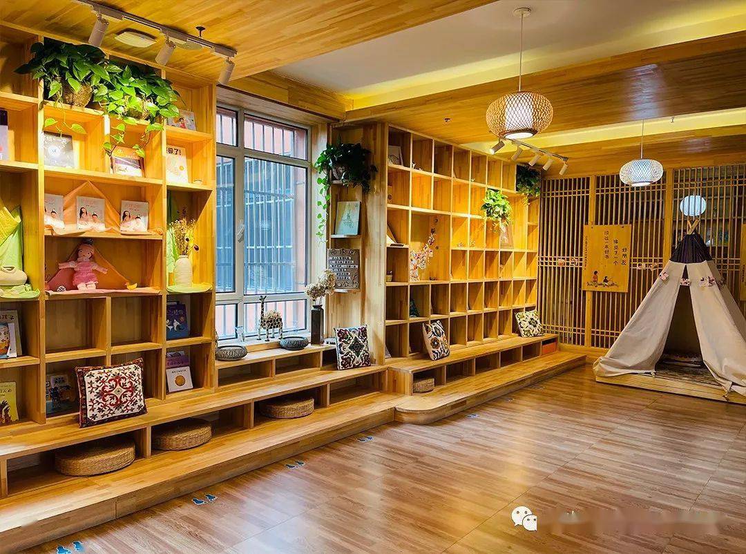 阳光巴学园----华福园