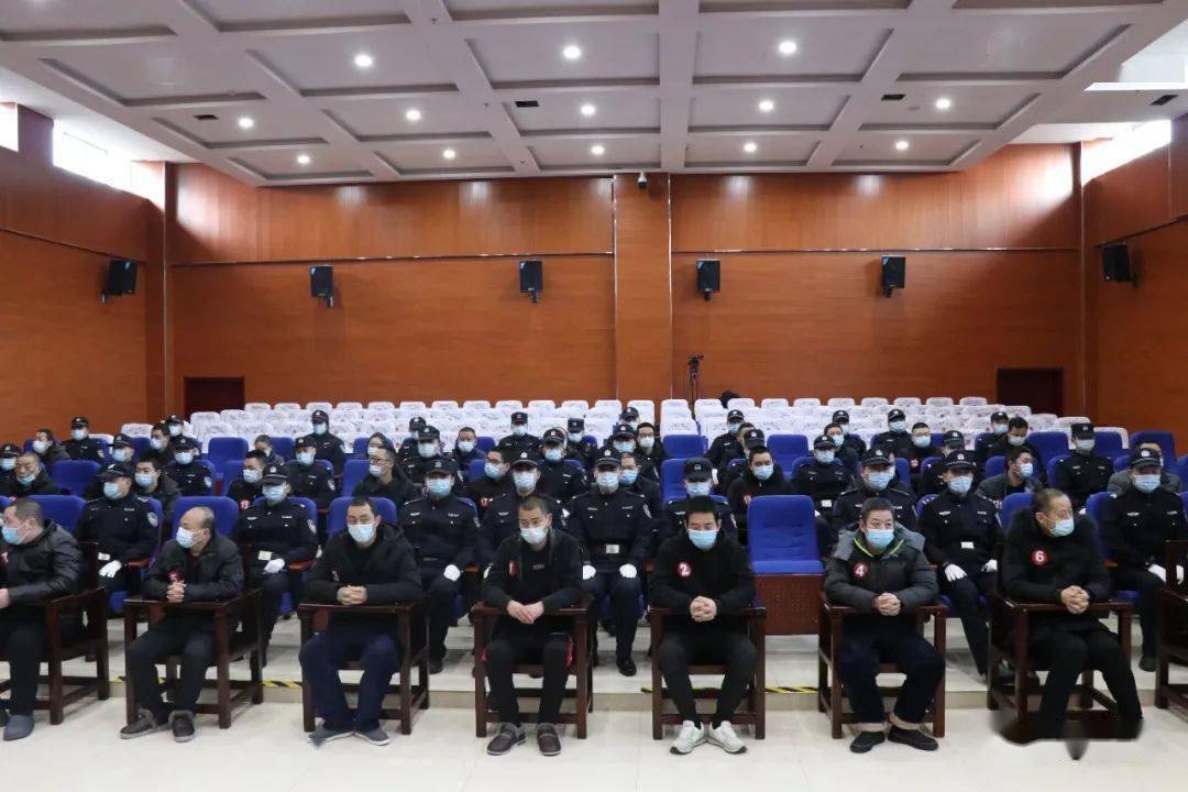 栾川贾小三等33人涉黑团伙庭审当庭认罪认罚.