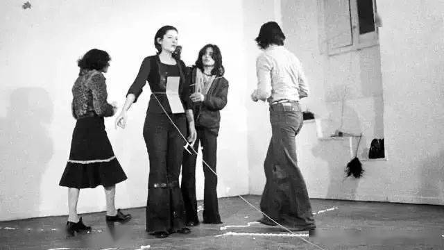 世界上著名的人性实验 aed074e156864e3ba86ca0094b10104a.jpeg