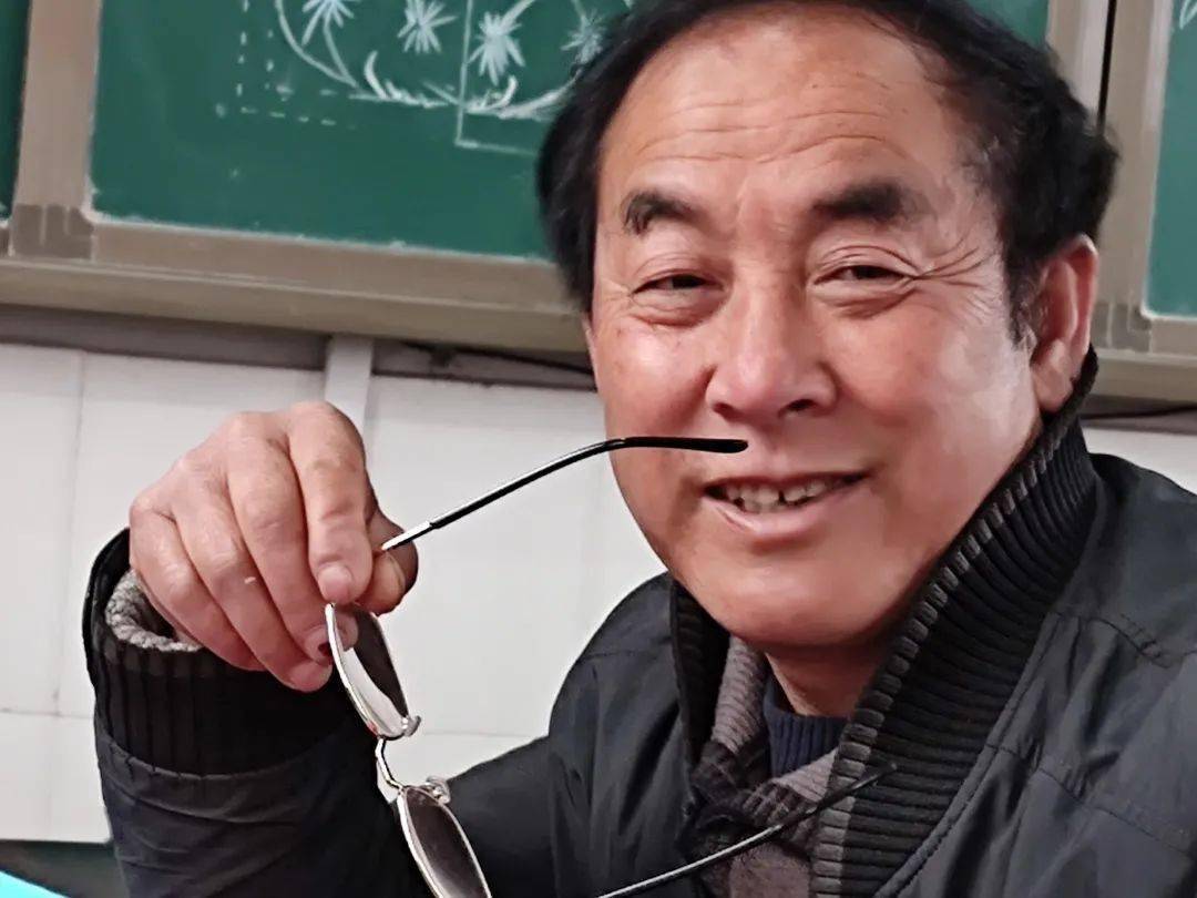 03在拍摄工作结束后,金老师再次表达对活动的支持以及希望更多人能