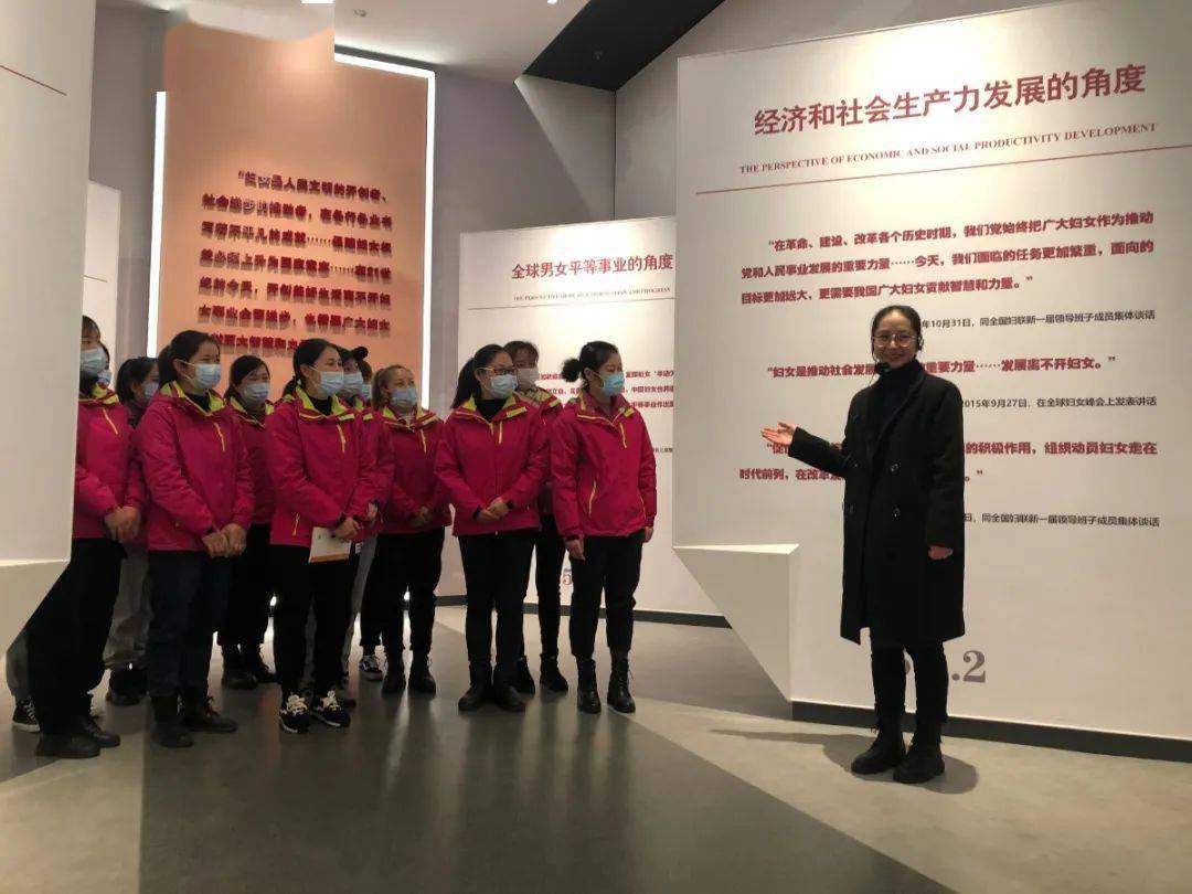 建德灵栖洞景区微笑因为热爱