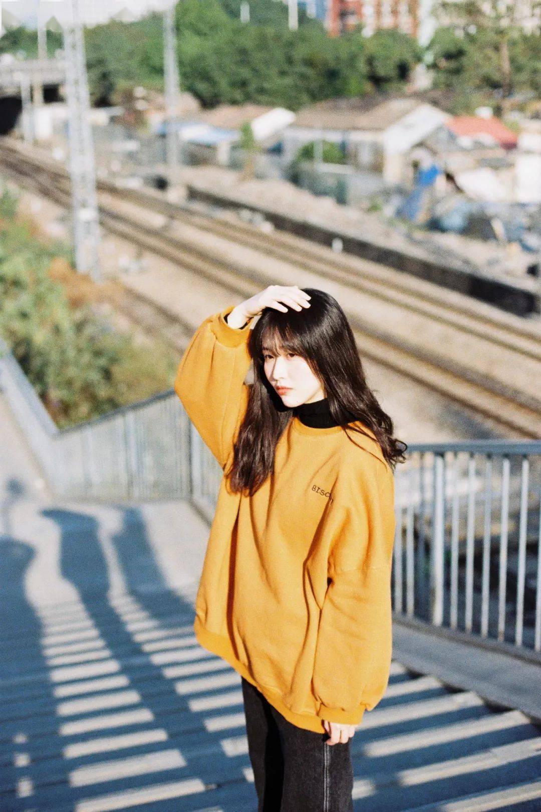 拍照如何拍出日常感 d75dbf416788443aa0705009c8aa1db3.jpeg