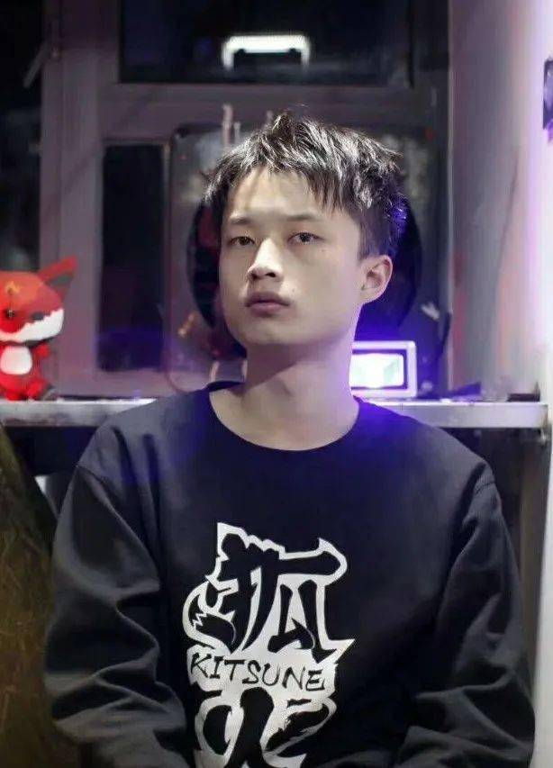 《机动战士高达》自1979年登场以来,已经成为经典中的经典,俘获着一代