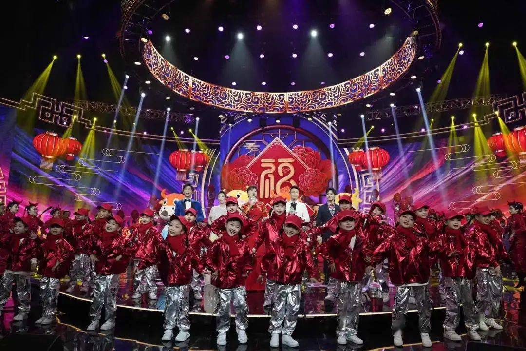 舞韵受邀参加河南电视台擂响中国梨园春2020年度全国戏迷擂台赛总决赛