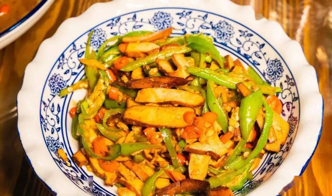 彻底空盘乡间清淡的食香,一入口就让人感到无比愉悦带着一股田园的