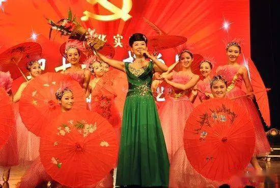 小擂主张玫演唱 来源:这里有好戏【名家名段】豫剧《狸猫换太子》今日