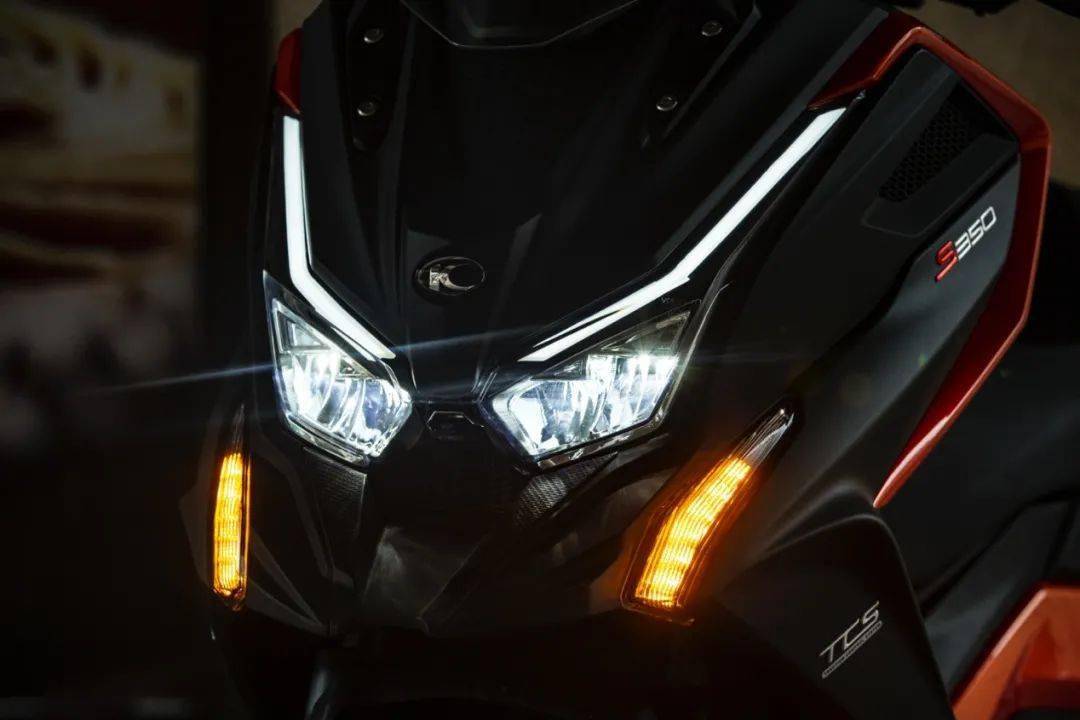 光阳赛艇s350测评:国产大踏板的新标杆