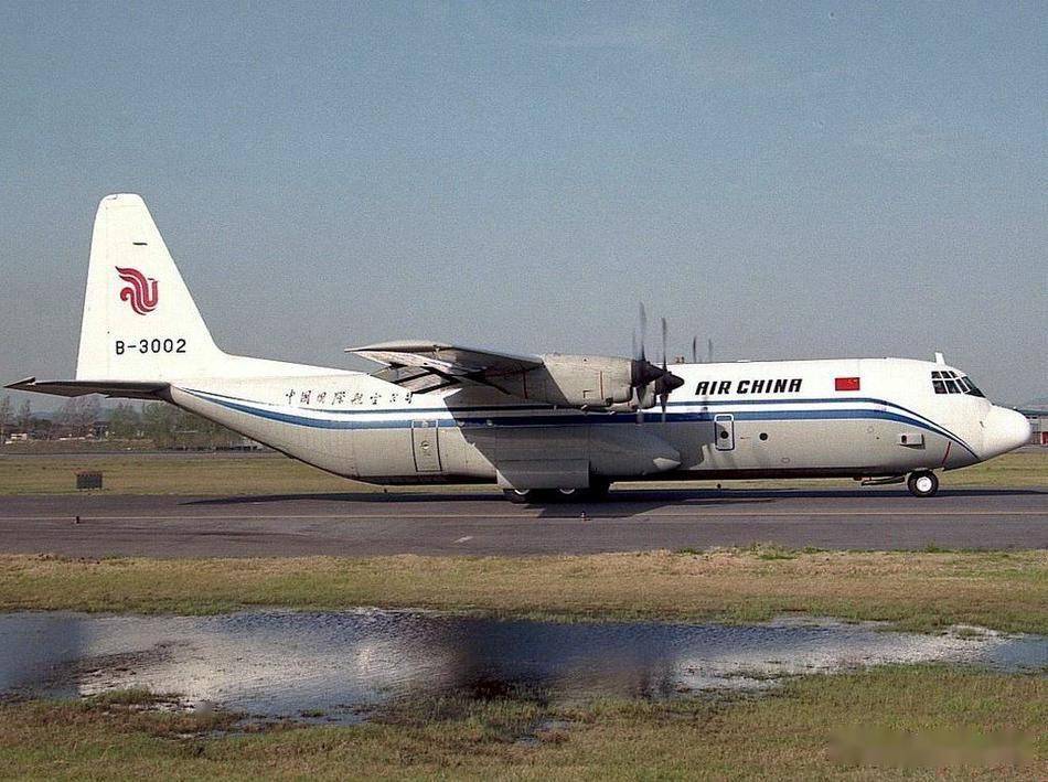 中国民航曾经装备过美国的c130运输机