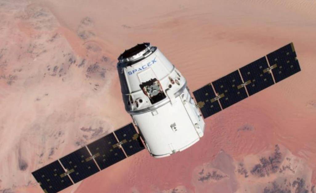 SpaceX|SpaceX将于2021年晚些时候将四位“素人”送入太空