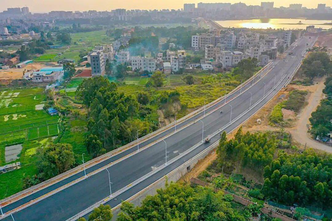 雷州西湖一横路实现功能性通车
