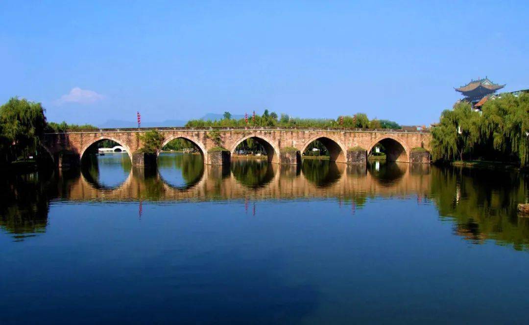 下面,一起来看看禄丰市的"前世今生"吧!