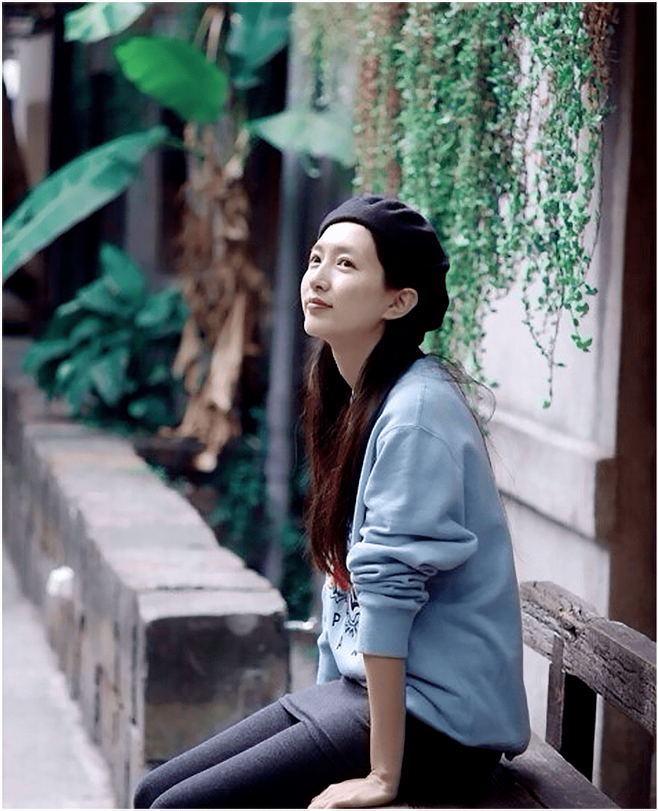 说一个女生长相小巧玲珑,是什么意思?