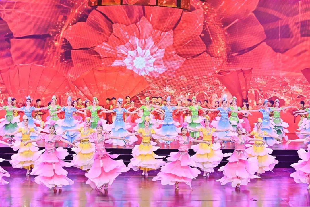 图集丨百花迎春中国文学艺术界2021春节大联欢