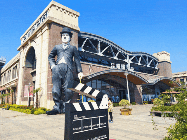 【动态】@外地留锡职工,华莱坞0元门票新春福利到!