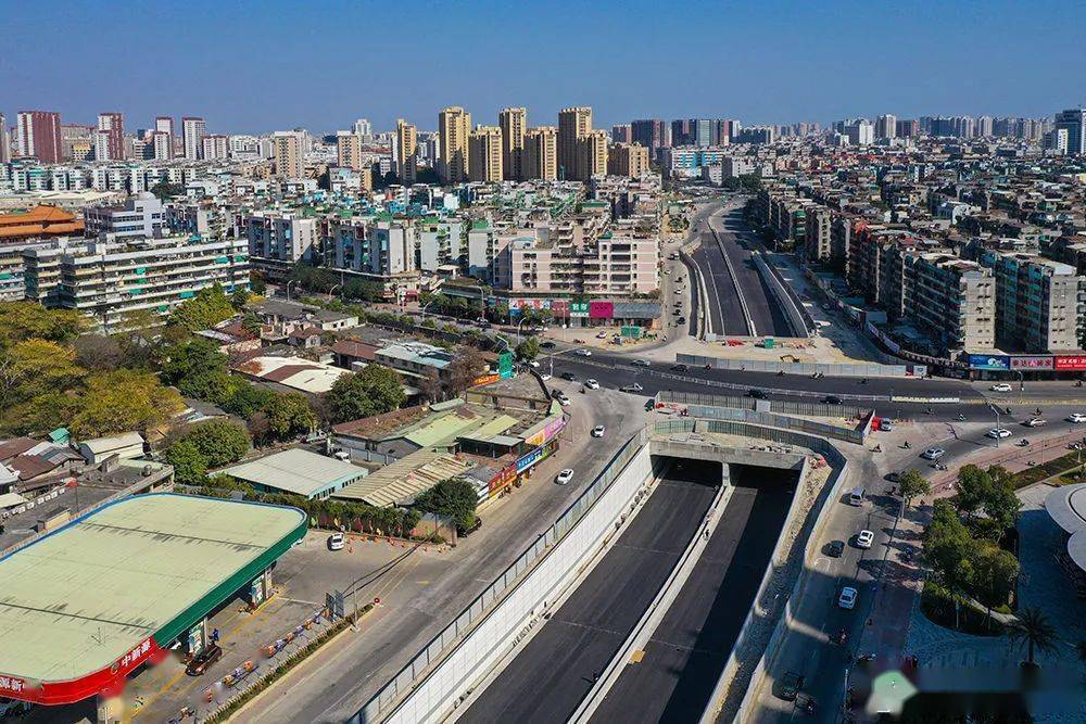 今天,黄河路东厦隧道开放试通车!_汕头