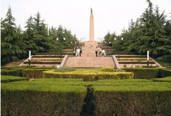 2020年带你了解枣庄游玩之地临山公园光明广场沿河公园