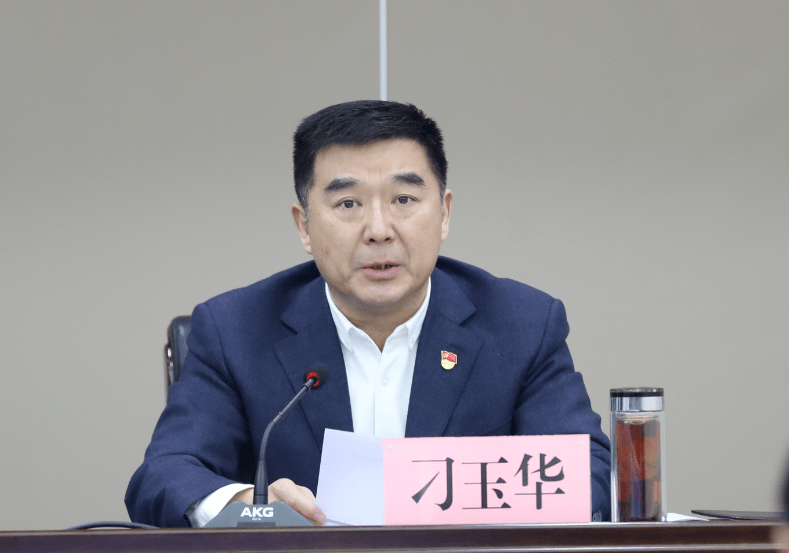 这是河南省教育厅厅长的2020答卷请您阅卷