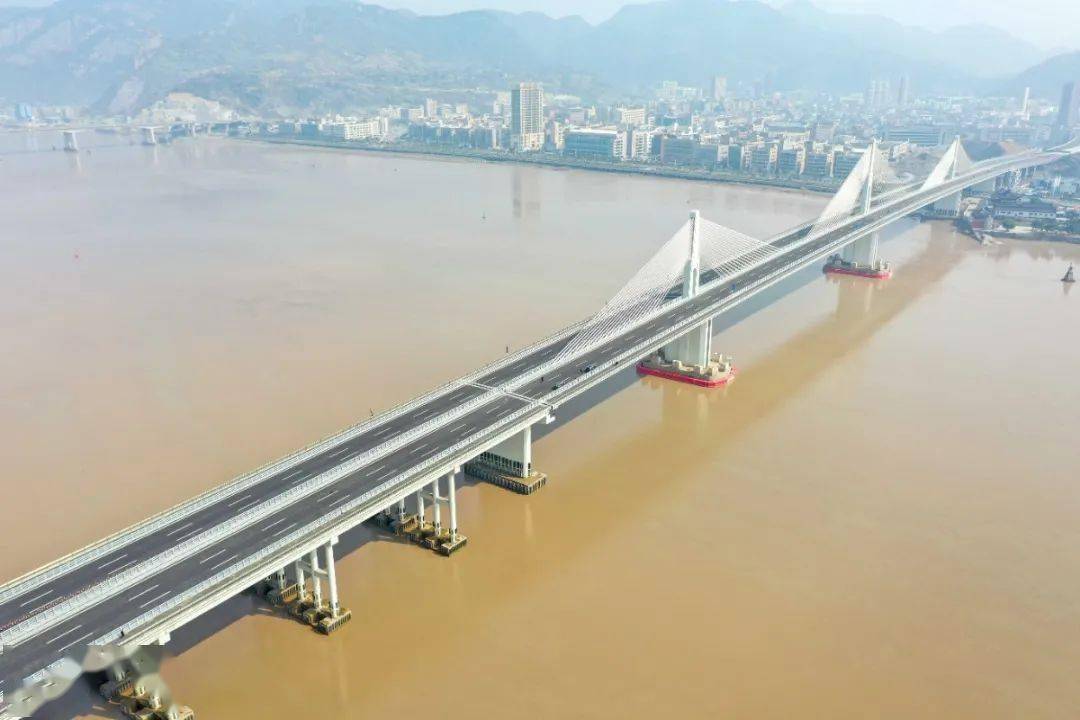 104国道瓯江特大桥正式建成通车