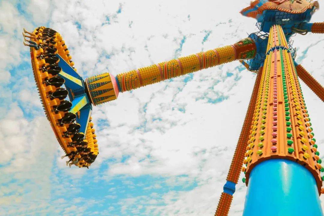 最后几天仅￥69嗨乐华欢乐世界新春灯会游园赏灯中国年一票通玩