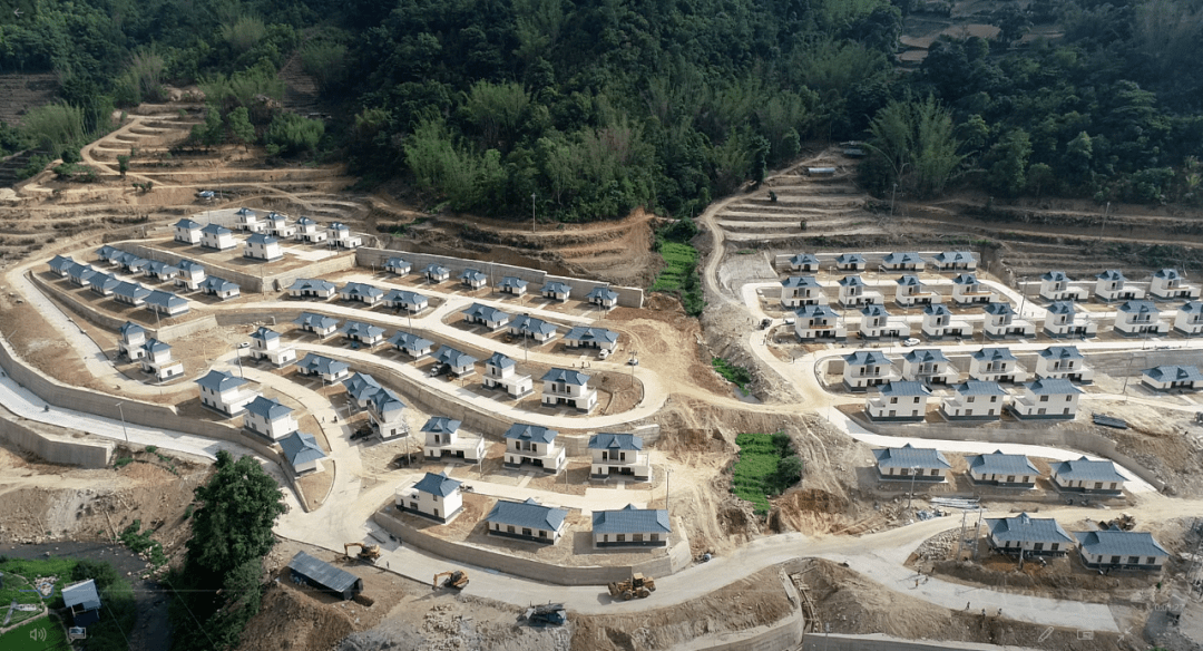 奋斗百年路启航新征程专题沪滇携手同频共振筑小康拉祜语