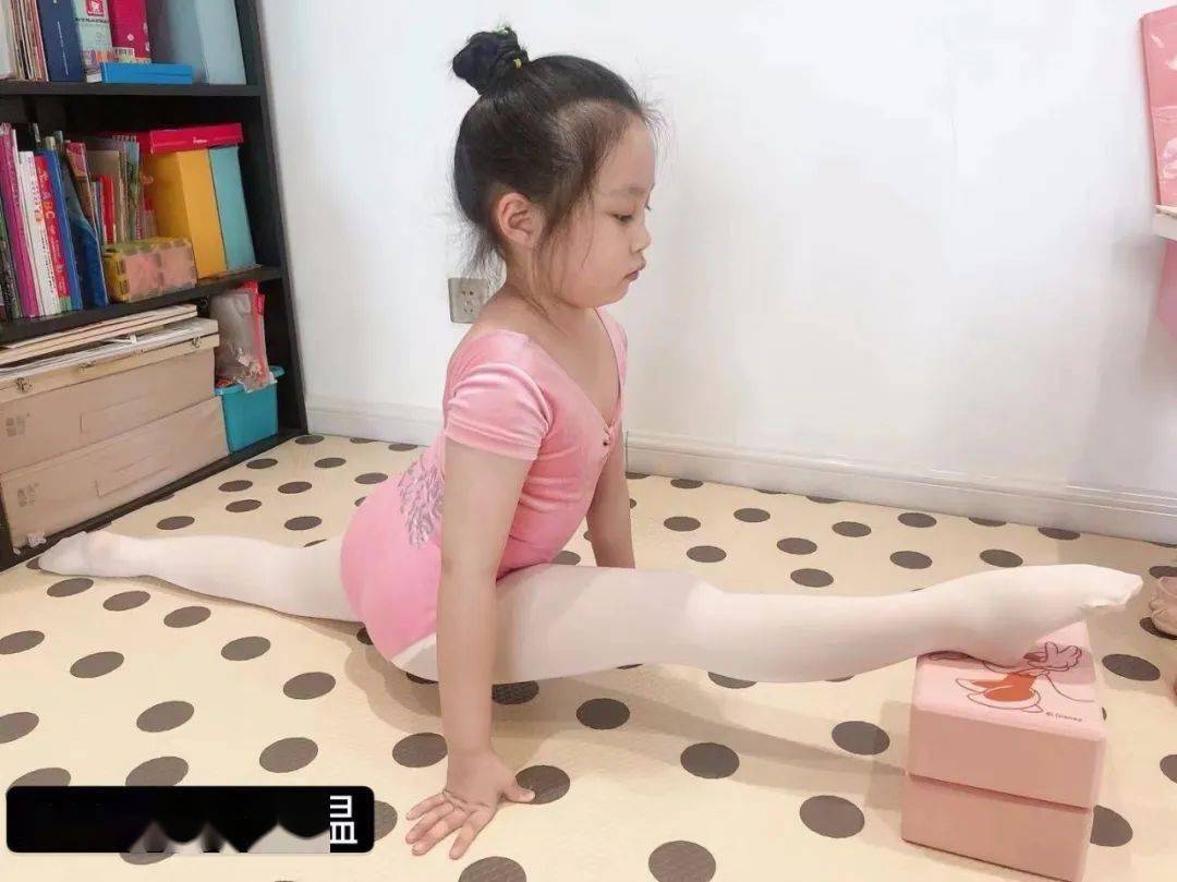 自律的女孩子最美 94060450ec024140bca7f84a0c0e751a.jpeg