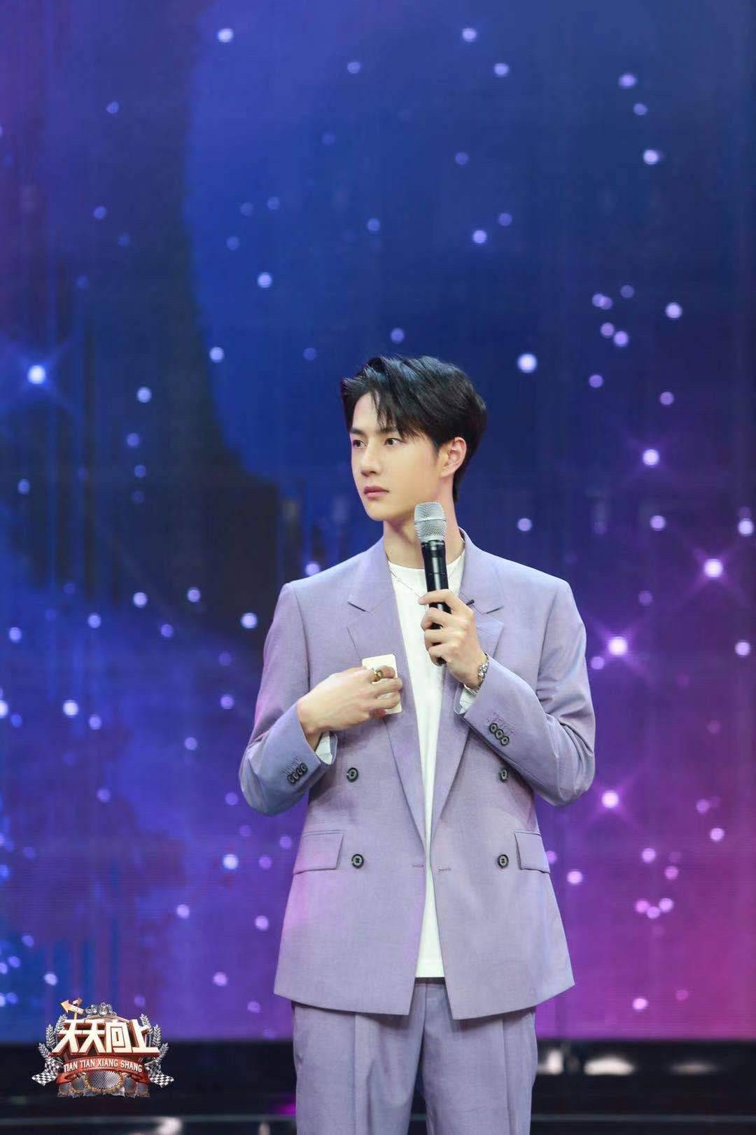 新春看台⑧丨汪涵之子小沐沐首次露面天天向上王一博再次挑战近景魔术