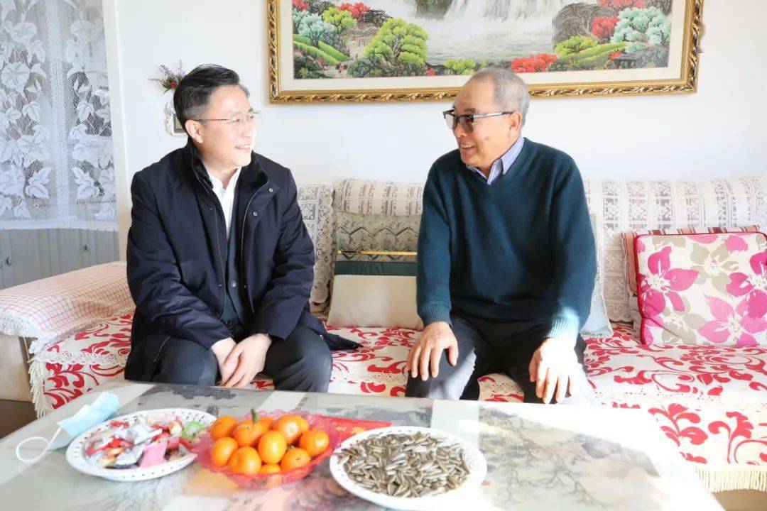 【振兴要闻】栾春新走访慰问因公殉职同志家属和退休老干部