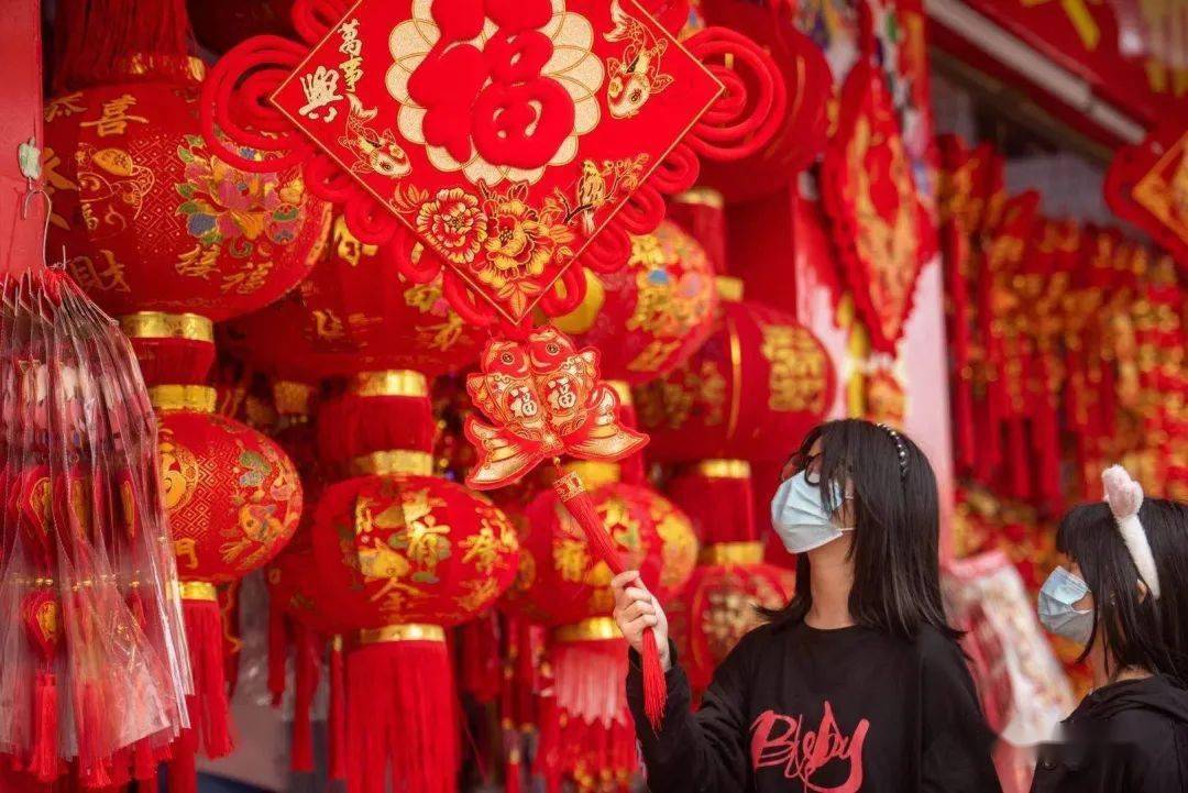 辟谣|今年异地过年可扫码领取补贴吗?到底啥情况?