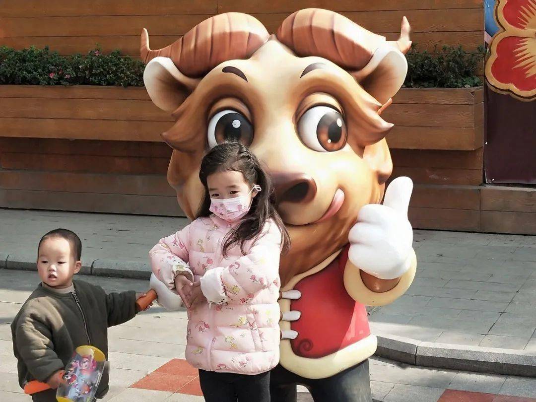 什么气冲天的成语动物_成语故事图片(2)