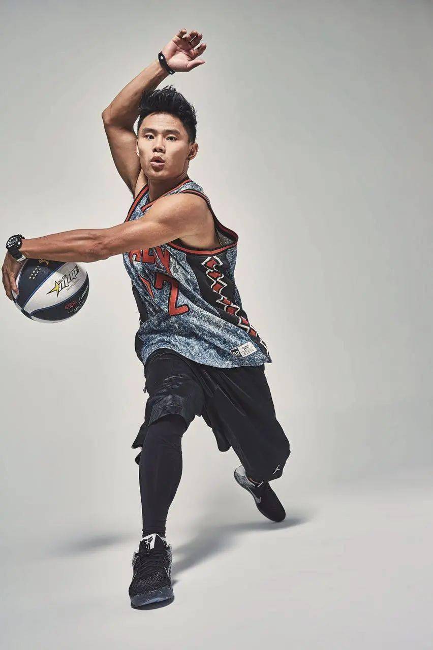 除了我们熟知的 "王吴悠","东单小陀螺" 以及 "中国抱摔第一人".