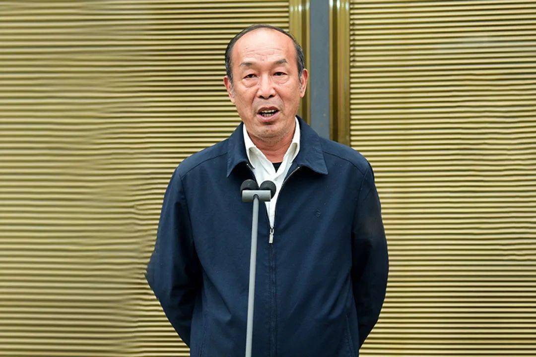 任建文同志,临沧市扶贫办副主任吴鸿彬同志,双江县县委书记黄光富同志